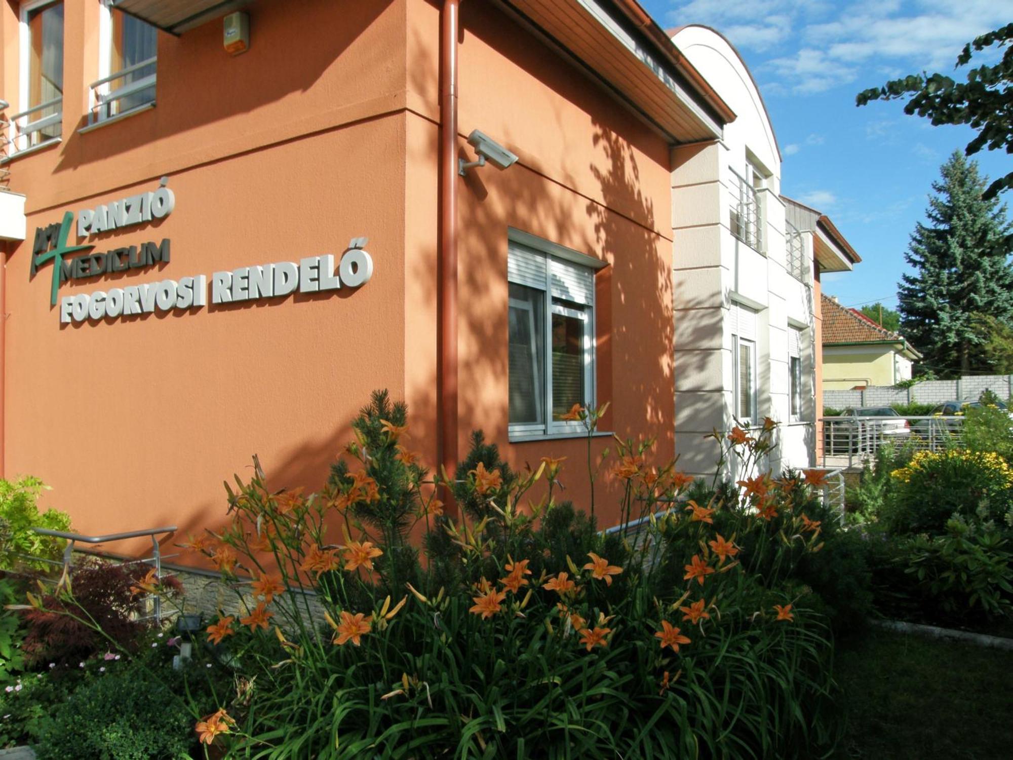 维斯普雷姆 Promedicum Panzio酒店 外观 照片